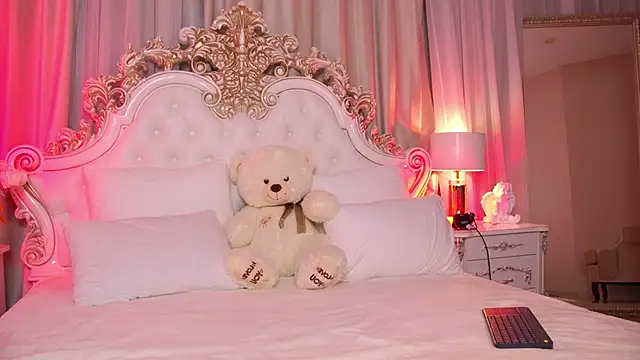 MeganStrain online show from 9, 1, 2026