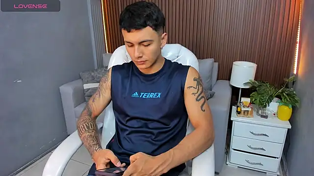 Leo santoro online show from 22, 11, 2025