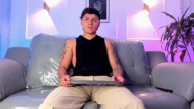 Leo santoro online show from 1, 4, 2026