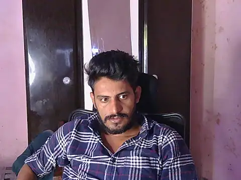 Snapshot of krishjaat43 chatting on 24, 5, 2026 krishjaat43 online show from 24, 5, 2026
