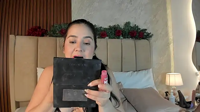  Cris Spicy  online show from 20, 2, 2026