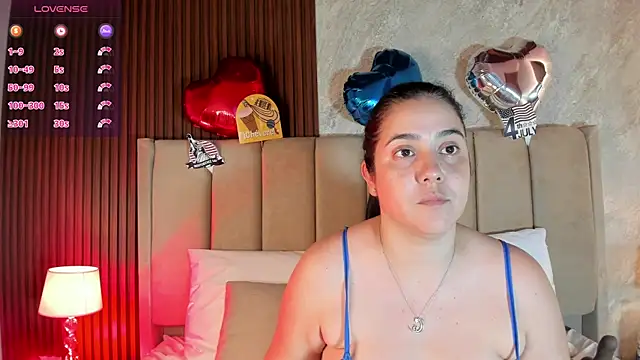 Snapshot of _Cris_Spicy_ chatting on 4, 7, 2026 Cris Spicy online show from 4, 7, 2026