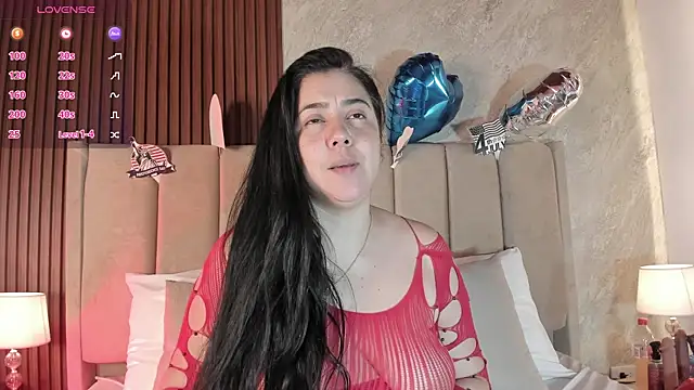 Snapshot of _Cris_Spicy_ chatting on 5, 7, 2026 Cris Spicy online show from 5, 7, 2026