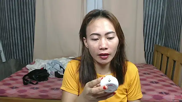 joanpetite online show from 11, 10, 2025