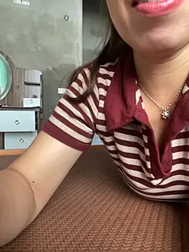 Old girl online show from 4, 10, 2025