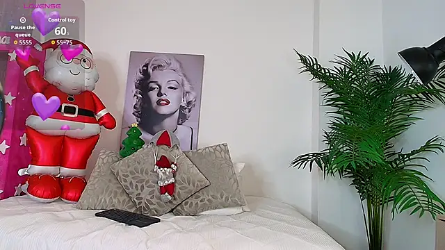 LUNAA    online show from 15, 12, 2025