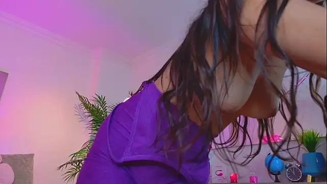 LUNAA    online show from 6, 4, 2026