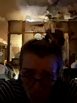 Snapshot of bb_empress chatting on 5, 10, 2025 bb empress online show from 5, 10, 2025