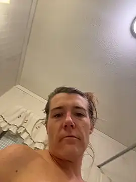 Snapshot of bb_empress chatting on 4, 12, 2025 bb empress online show from 4, 12, 2025