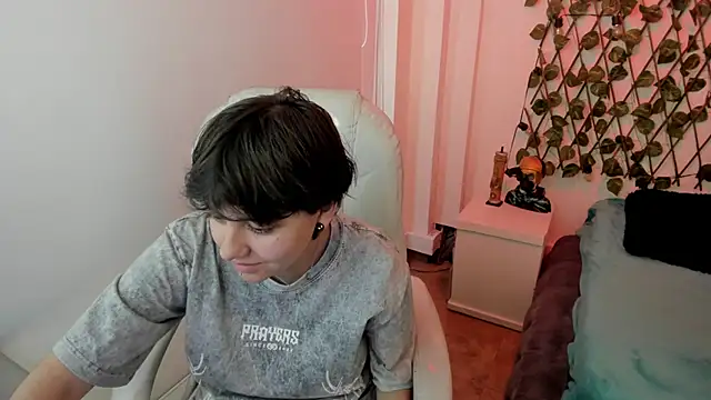 Nathaly ds online show from 7, 1, 2026