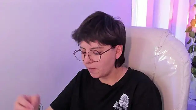 Nathaly ds online show from 18, 4, 2026