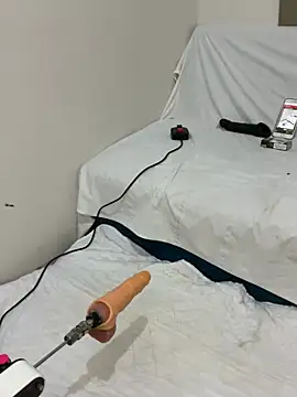 Ozge-SluttyScream69 online show from 27, 2, 2026