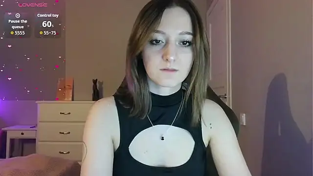 Snapshot of white_liillyy chatting on 24, 4, 2026 white liillyy online show from 24, 4, 2026