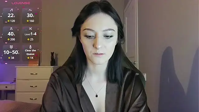 Snapshot of white_liillyy chatting on 28, 4, 2026 white liillyy online show from 28, 4, 2026