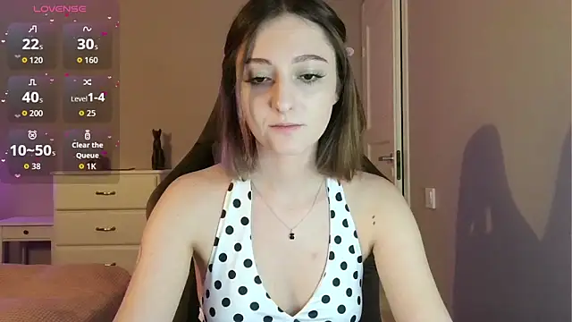 Snapshot of white_liillyy chatting on 16, 6, 2026 white liillyy online show from 16, 6, 2026