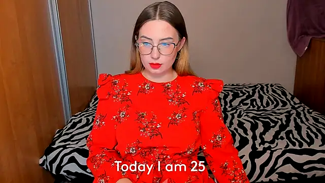 Snapshot of just_fucked777 chatting on 25, 9, 2025 just fucked777 online show from 25, 9, 2025