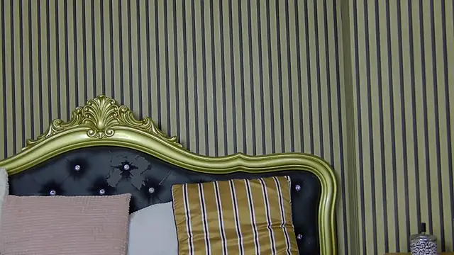 LunaHart online show from 4, 10, 2025