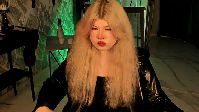 Snapshot of LilithNelson chatting on 14, 10, 2025 LilithNelson online show from 14, 10, 2025