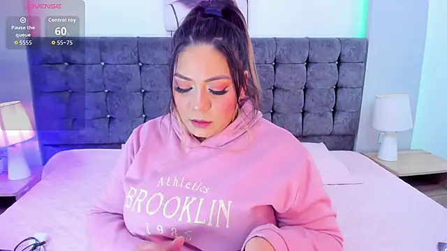 Snapshot of isabella_horney_ chatting on 16, 11, 2025 isabella horney online show from 16, 11, 2025