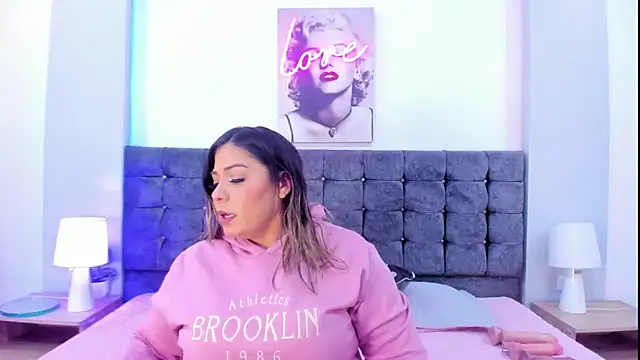 Snapshot of isabella_horney_ chatting on 28, 11, 2025 isabella horney online show from 28, 11, 2025