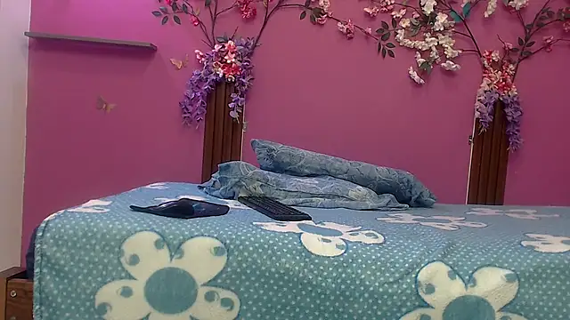 skinnybarbie022 online show from 19, 9, 2025