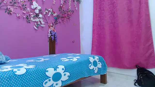 skinnybarbie022 online show from 3, 2, 2026