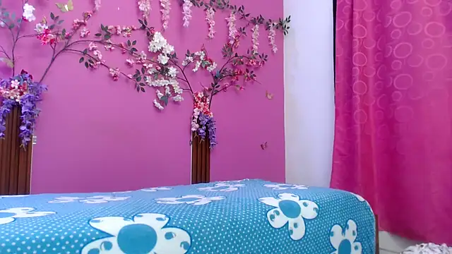 Snapshot of skinnybarbie022 chatting on 31, 5, 2026 skinnybarbie022 online show from 31, 5, 2026