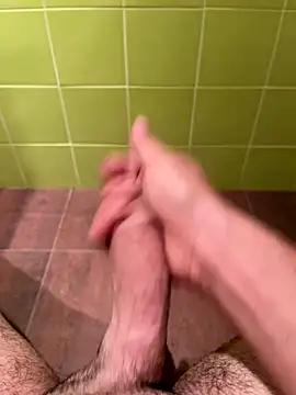 Snapshot of Pollon1994 chatting on 3, 10, 2025 Pollon1994 online show from 3, 10, 2025