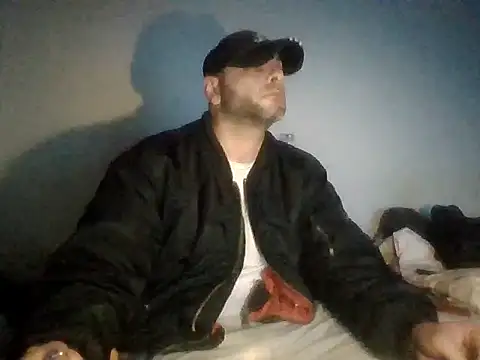 Snapshot of SmokedAlloy2 chatting on 17, 12, 2025 SmokedAlloy2 online show from 17, 12, 2025