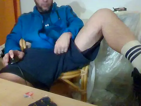 Snapshot of SmokedAlloy2 chatting on 11, 2, 2026 SmokedAlloy2 online show from 11, 2, 2026