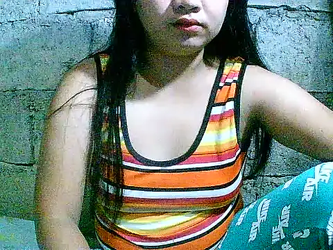 Snapshot of hotmom_pinay chatting on 11, 10, 2025 hotmom pinay online show from 11, 10, 2025