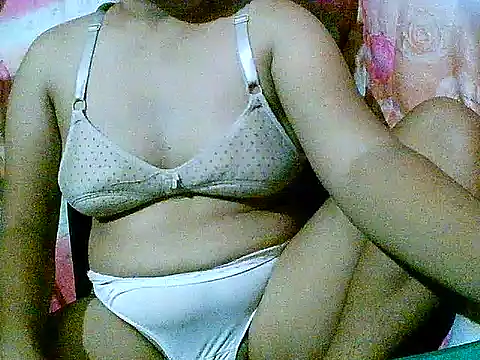 Snapshot of hotmom_pinay chatting on 20, 10, 2025 hotmom pinay online show from 20, 10, 2025