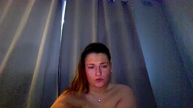 Snapshot of RUBY-ROSE-SWINGS chatting on 23, 11, 2025 RUBY-ROSE-SWINGS online show from 23, 11, 2025