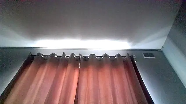 Snapshot of RUBY-ROSE-SWINGS chatting on 28, 11, 2025 RUBY-ROSE-SWINGS online show from 28, 11, 2025