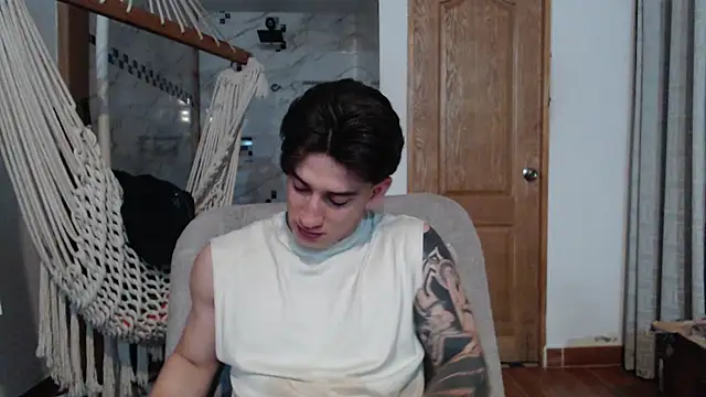 Snapshot of AteneoJr chatting on 24, 10, 2025 AteneoJr online show from 24, 10, 2025