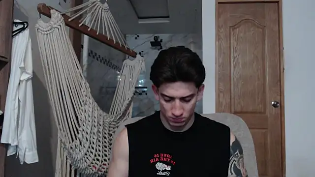 Snapshot of AteneoJr chatting on 30, 10, 2025 AteneoJr online show from 30, 10, 2025