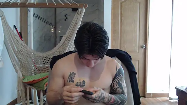 Snapshot of AteneoJr chatting on 6, 11, 2025 AteneoJr online show from 6, 11, 2025