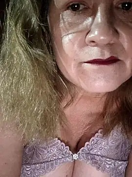 Snapshot of XimenaSmith chatting on 5, 10, 2025 XimenaSmith online show from 5, 10, 2025