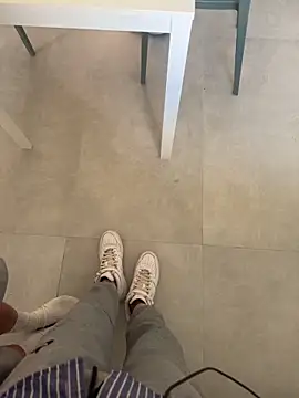 Manu97k online show from 14, 4, 2026