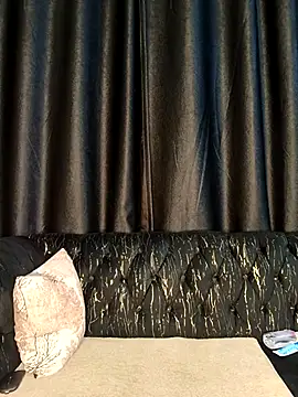 TinaFavourite online show from 15, 4, 2026