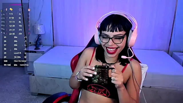 Nyveth online show from 10, 11, 2025