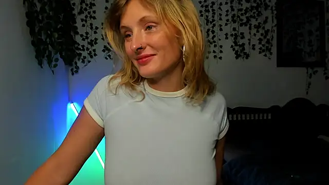 Ariana Spring online show from 26, 10, 2025