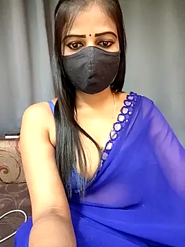 Snapshot of Misss-julli chatting on 16, 11, 2025 Misss-julli online show from 16, 11, 2025