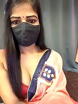 Snapshot of Misss-julli chatting on 6, 1, 2026 Misss-julli online show from 6, 1, 2026