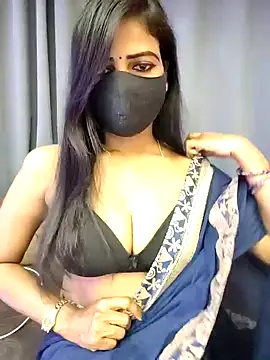 Snapshot of Misss-julli chatting on 18, 2, 2026 Misss-julli online show from 18, 2, 2026