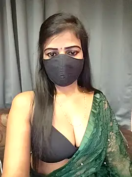 Snapshot of Misss-julli chatting on 27, 2, 2026 Misss-julli online show from 27, 2, 2026