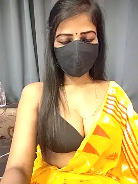 Snapshot of Misss-julli chatting on 28, 2, 2026 Misss-julli online show from 28, 2, 2026