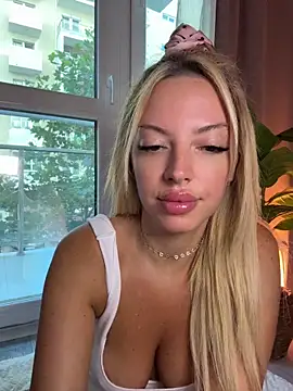 Snapshot of Sandra_Jo chatting on 8, 7, 2026 Sandra Jo online show from 8, 7, 2026
