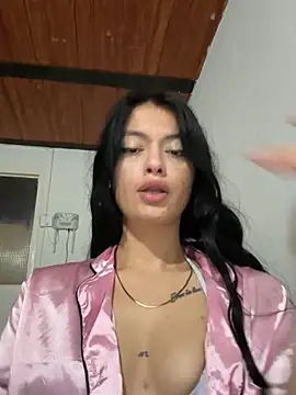 Snapshot of LiaCollings chatting on 12, 3, 2026 LiaCollings online show from 12, 3, 2026