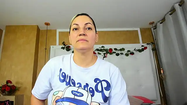 Snapshot of Heidy_milf chatting on 29, 4, 2026 Heidy milf online show from 29, 4, 2026